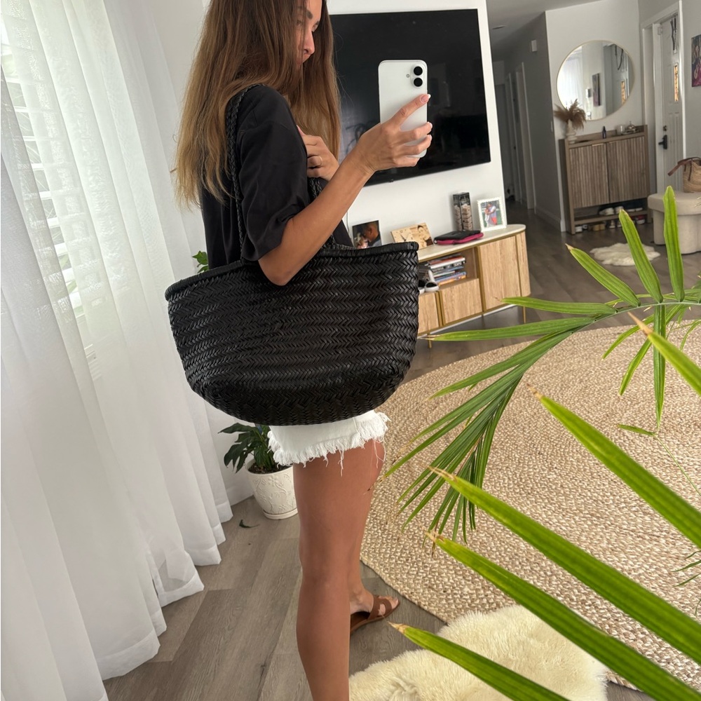 LA VIA made in Italy Leather Tote Bag with pouch